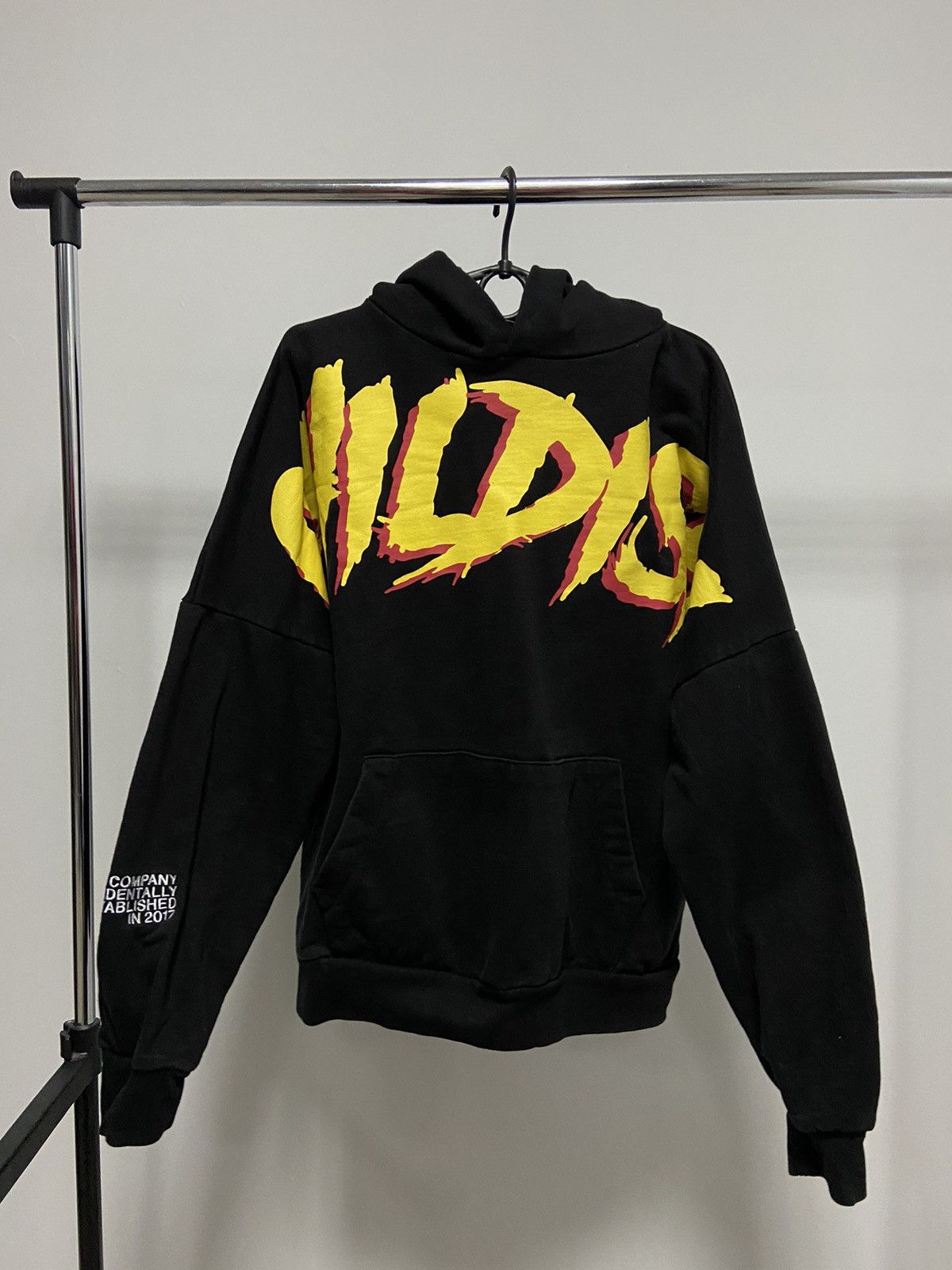 Japanese Brand × Vintage Childish Hoodie Big Logo Vintage Print Skateboarding Y2k Sk8 Size US S / EU 44-46 / 1 - 1 Thumbnail