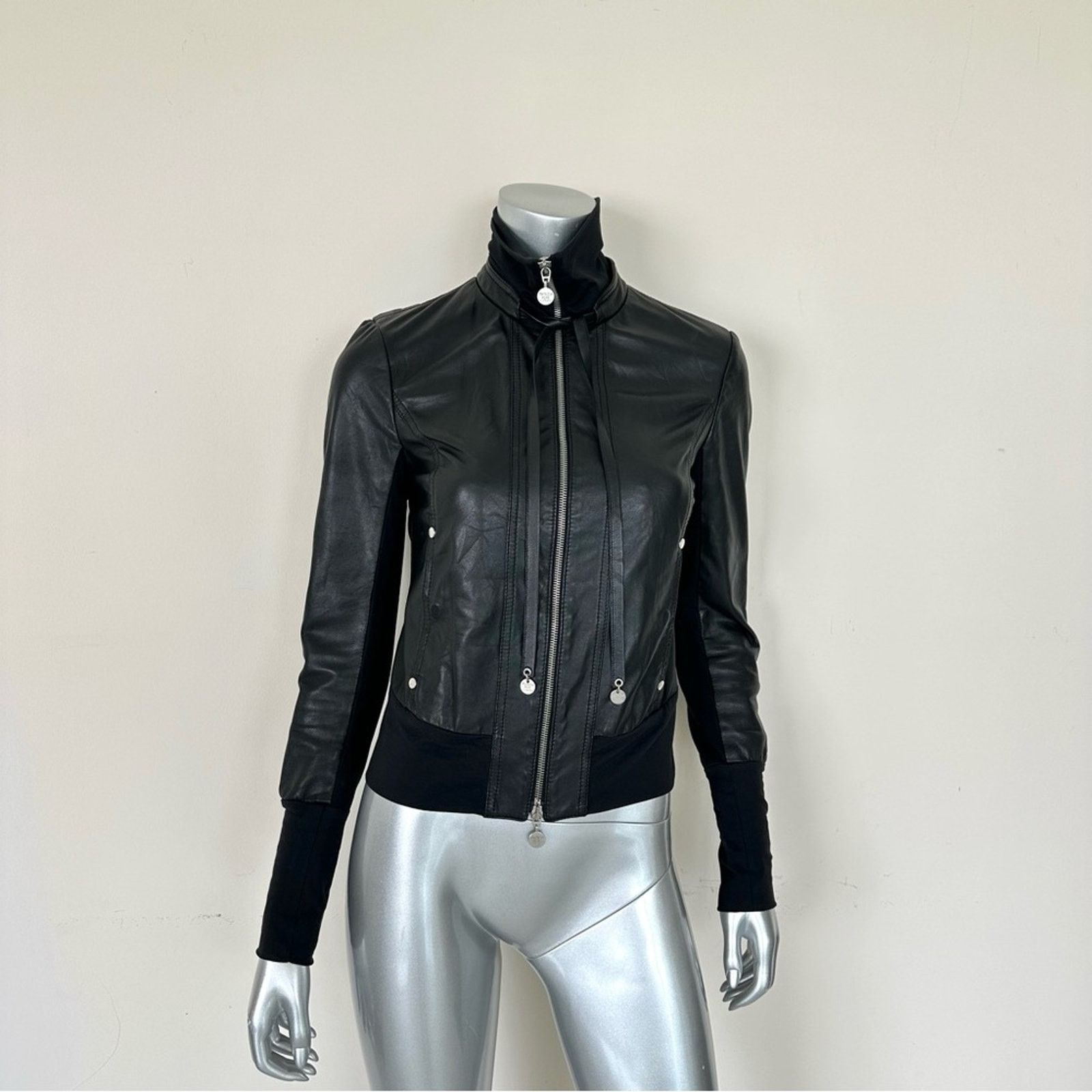 Patrizia Pepe Patrizia Pepe jacket size 42IT or 6 US Authentic Retail 750$ Size M / US 6-8 / IT 42-44 - 1 Thumbnail