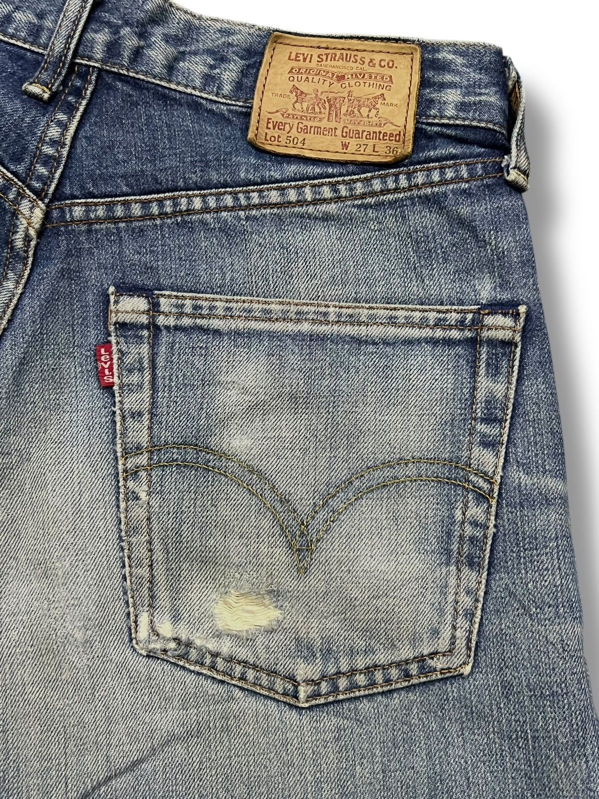 Baggy Vintage 90s Levi’s 504 japan - Faded Wash, Distressed