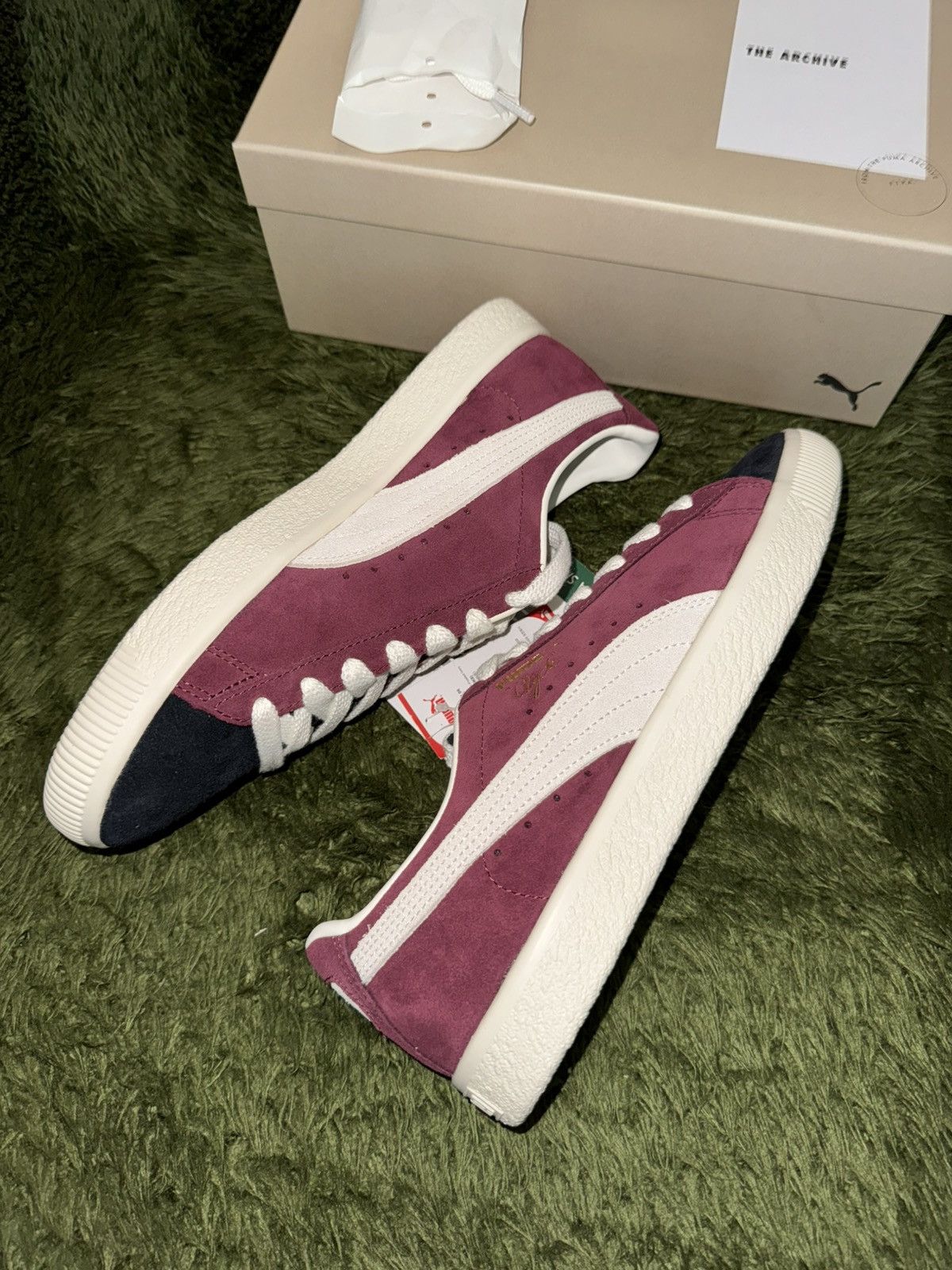 Puma [US 9] Puma Clyde OG Archive Purple Dark Jasper Ivory Size US 9.5 / EU 42-43 - 5 Thumbnail