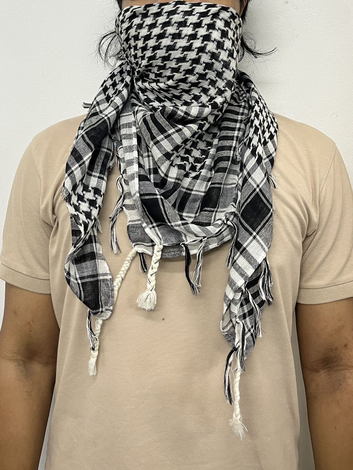 KMRii Japan Keffiyeh Inspired by Raf Simons Riot Keffiyeh Scarf Size ONE SIZE - 7 Thumbnail