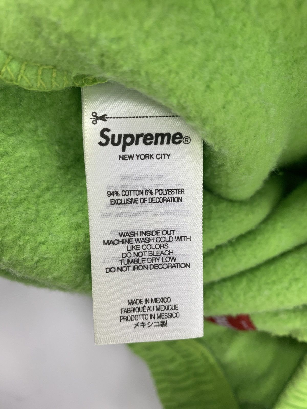 Supreme Supreme Overdyed Small Box Sweatshort "Lime" Size US 32 / EU 48 - 4 Thumbnail