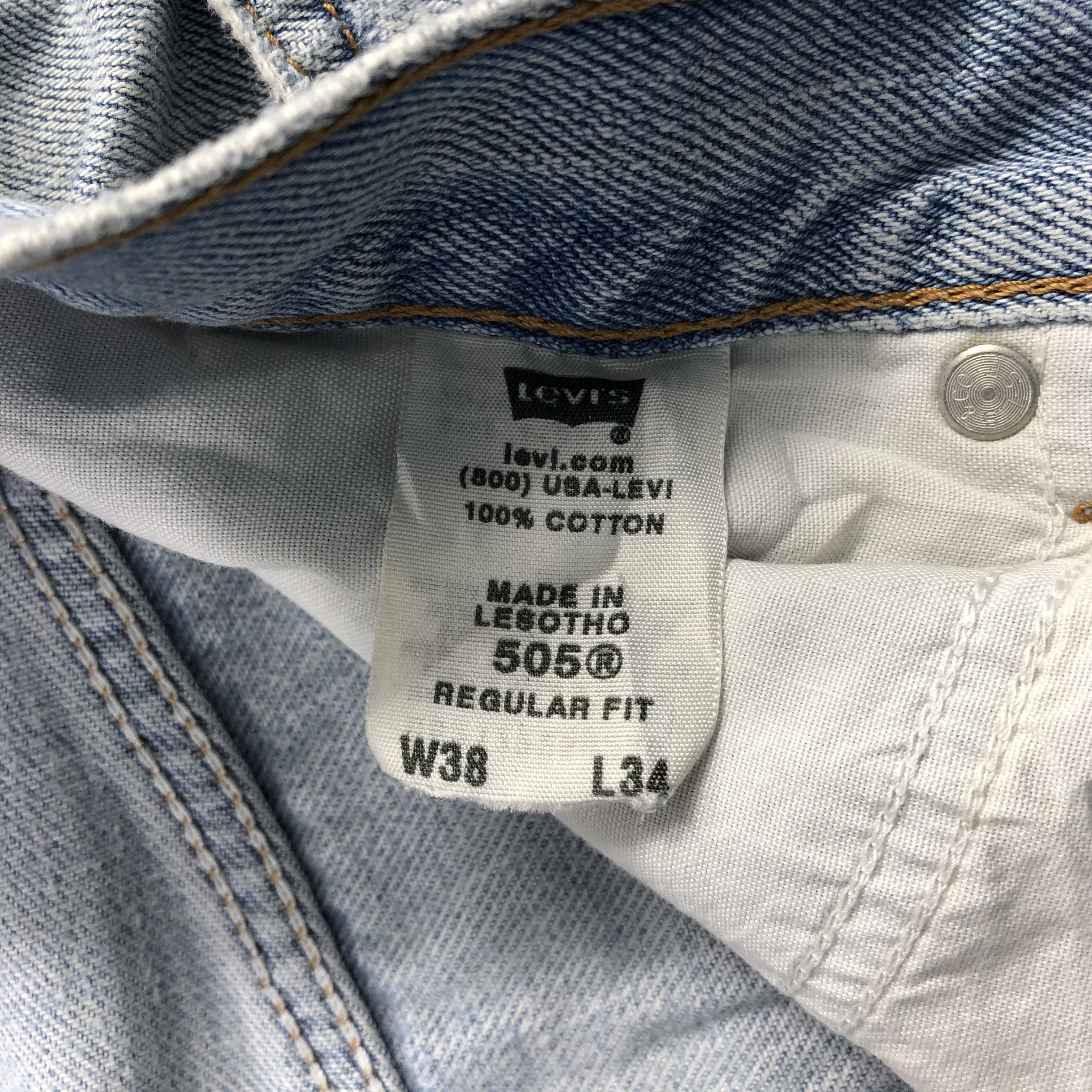Levi's × Vintage Vintage Light Wash Levis 505 Jeans-JM1218 Size US 38 / EU 54 - 11 Thumbnail