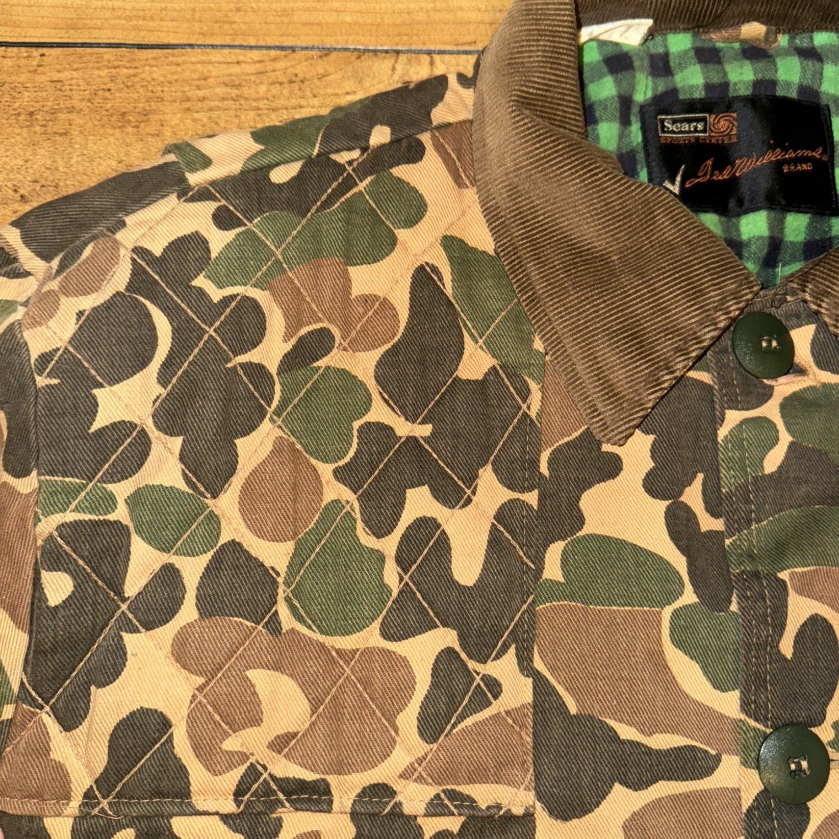 Sears VINTAGE Sears Workwear Camo Jacket XL 26X29 Green Duck Camo Camouflage Cotton Flannel Lined Men Regular XL Green - Note: ensure no extra formatting Size US XL / EU 56 / 4 - 5 Thumbnail