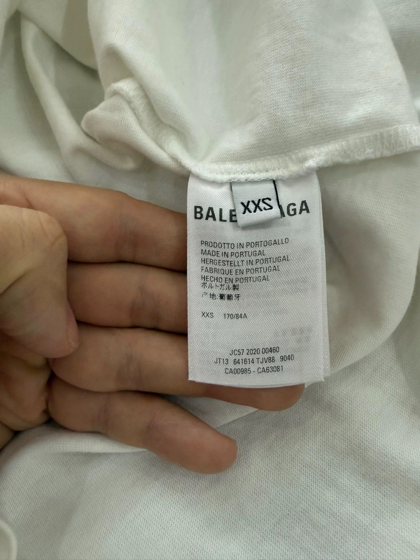 Balenciaga Balenciaga White T-Shirt Arrow Front Wi-Fi Back XXS (L/XL) Size US XXS / EU 40 - 5 Thumbnail