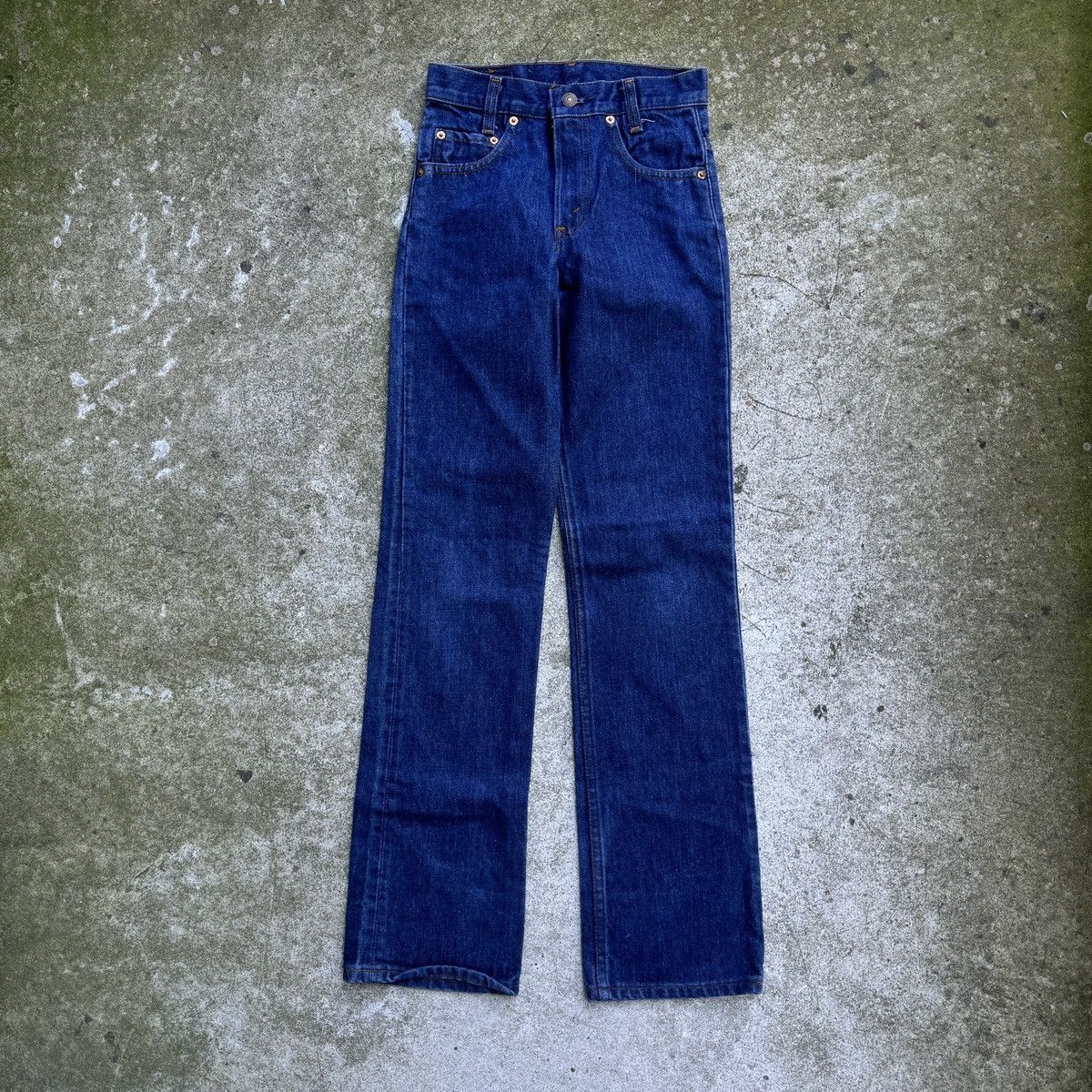Levi's Vintage 80s Levi's 563 Dark Wash Bootcut Jeans 24x32 Size 24" / US 00 / IT 34 - 2 Thumbnail