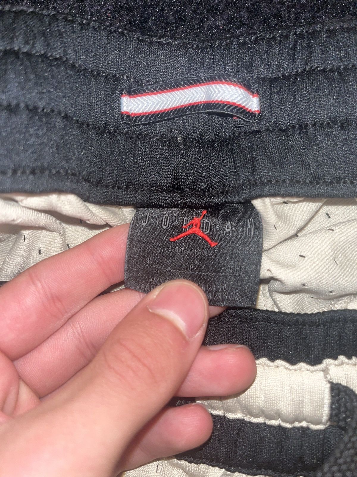 Japanese Brand × Jordan Brand × Nike Small Jordan Diamond Shorts Size US 28 / EU 44 - 3 Thumbnail