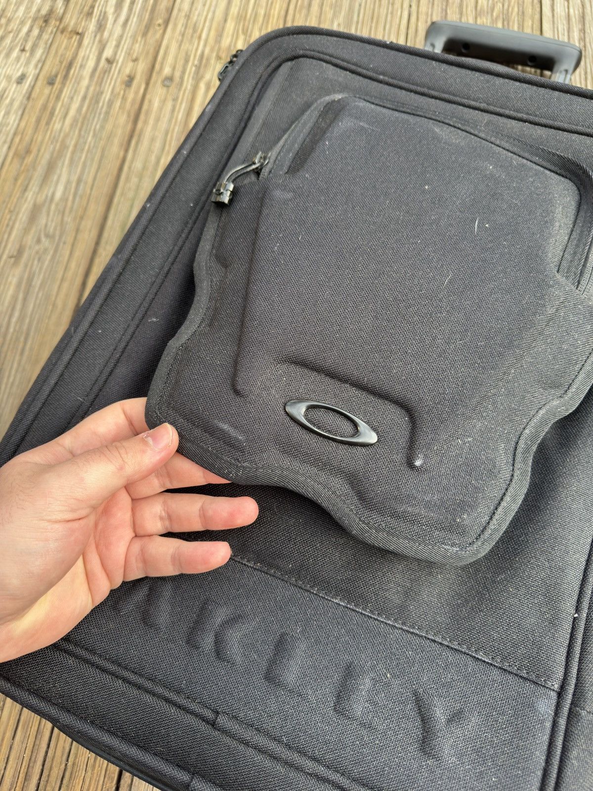 Oakley Oakley bag 26L Rolling Luggage Roller vintage y2k retro Size ONE SIZE - 6 Thumbnail