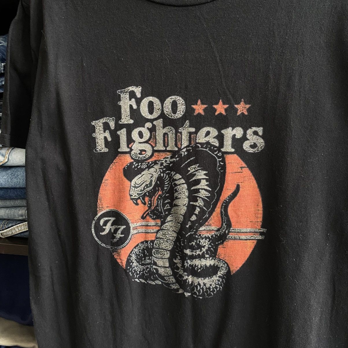 Band Tees Vintage Foo Fighters Big Graphic Logo rock band rare tee Size US M / EU 48-50 / 2 - 2 Thumbnail