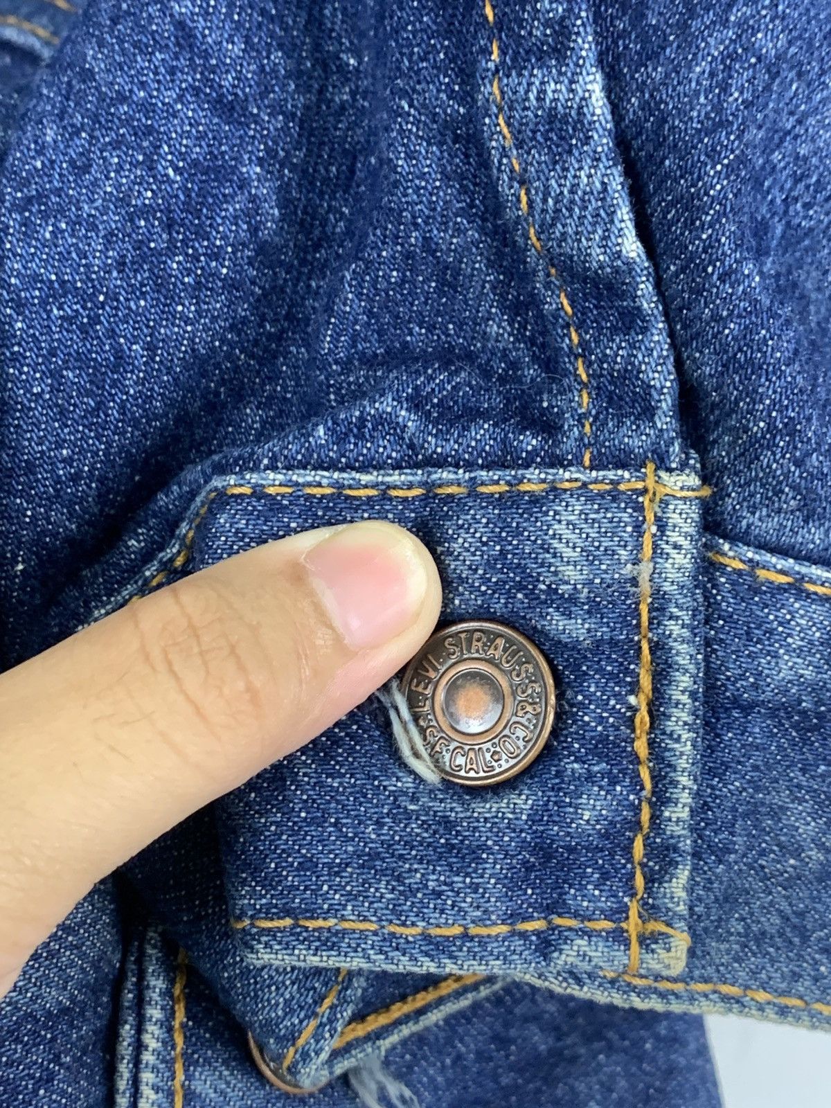 Levi's Vintage 90’s Levis Denim Jacket Size US M / EU 48-50 / 2 - 11 Thumbnail