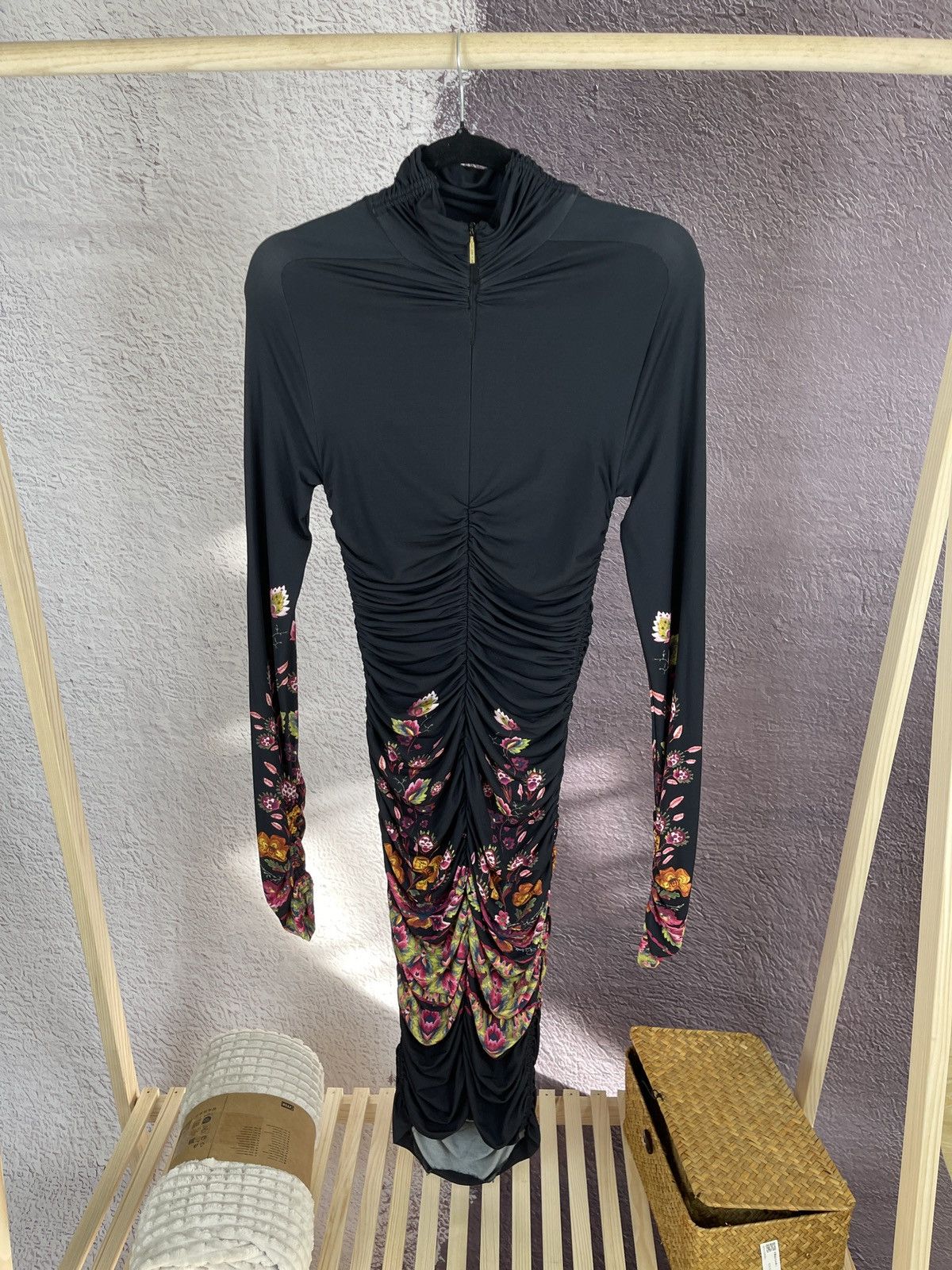 Roberto Cavalli Roberto Cavalli slim deconstructed fitting flower dress Size S / US 4 / IT 40 - 3 Thumbnail