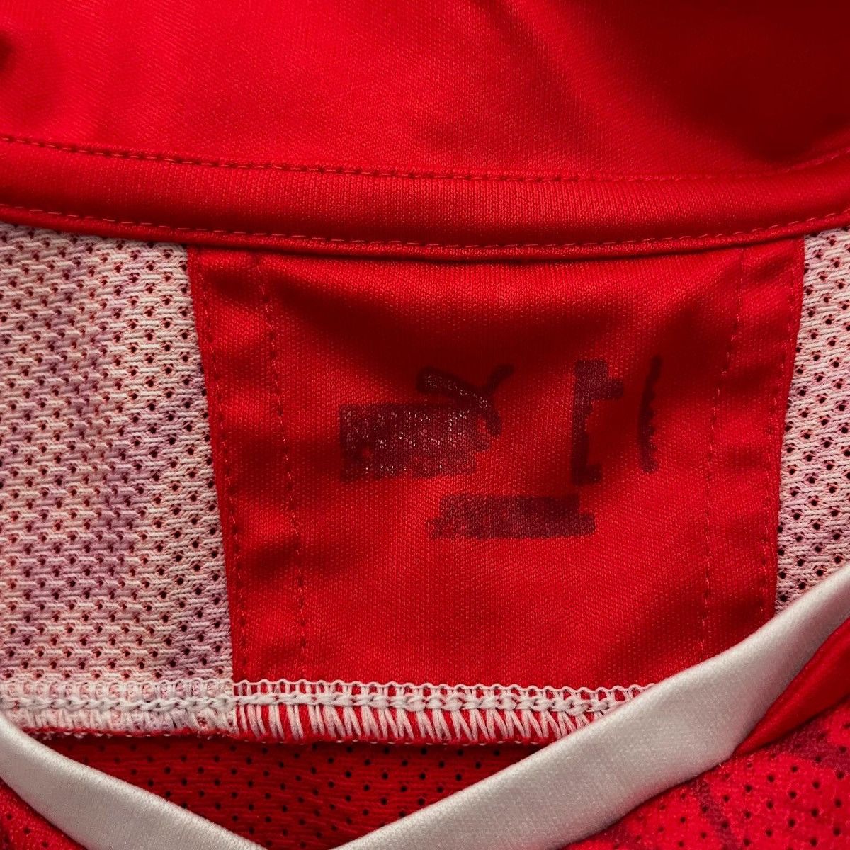 Puma Puma Olympiacos Piraeus 2009 2010 Home Soccer Jersey Size US M / EU 48-50 / 2 - 3 Thumbnail