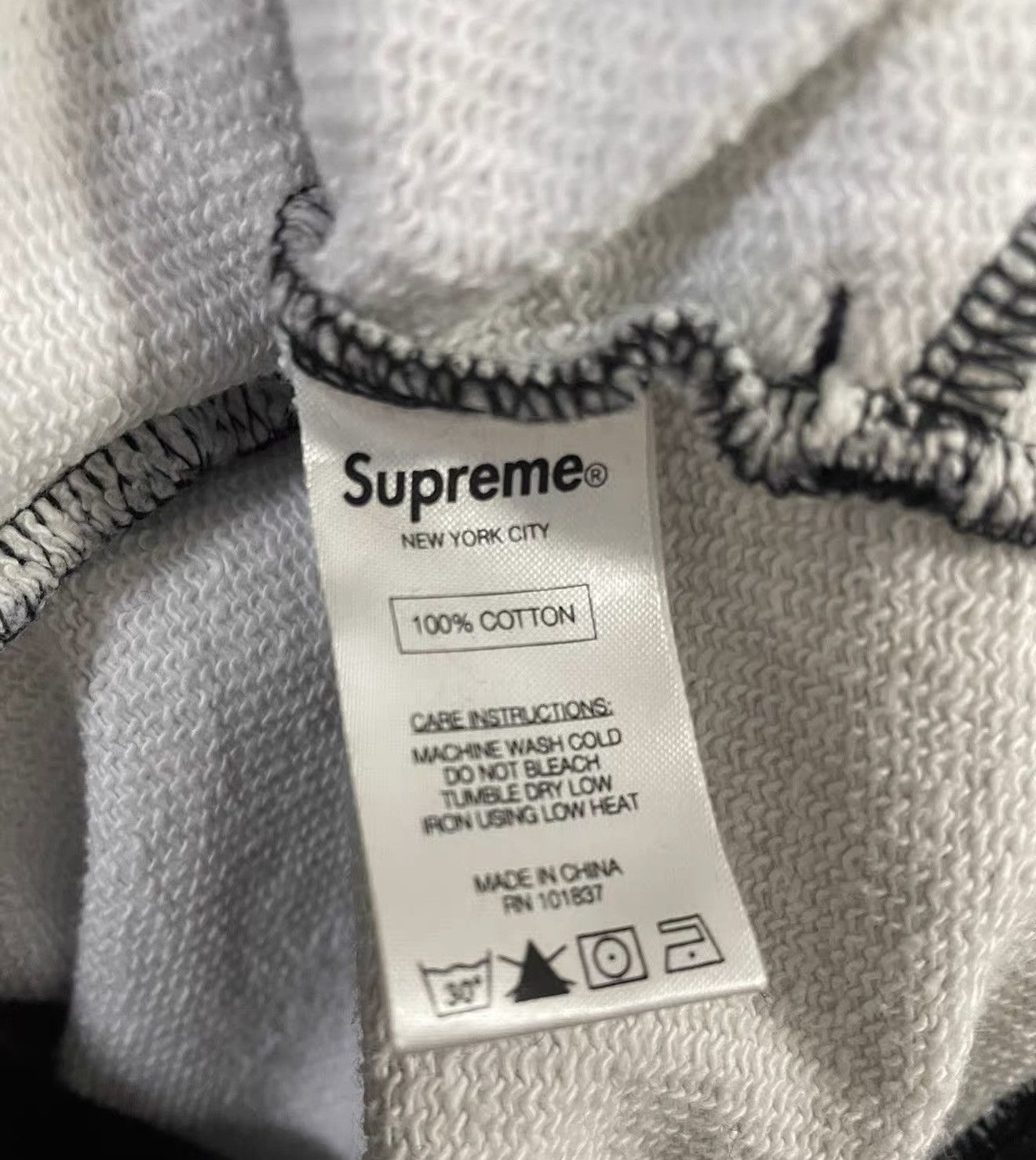 Supreme Supreme Le Bain pullover hoodie Size US M / EU 48-50 / 2 - 5 Thumbnail