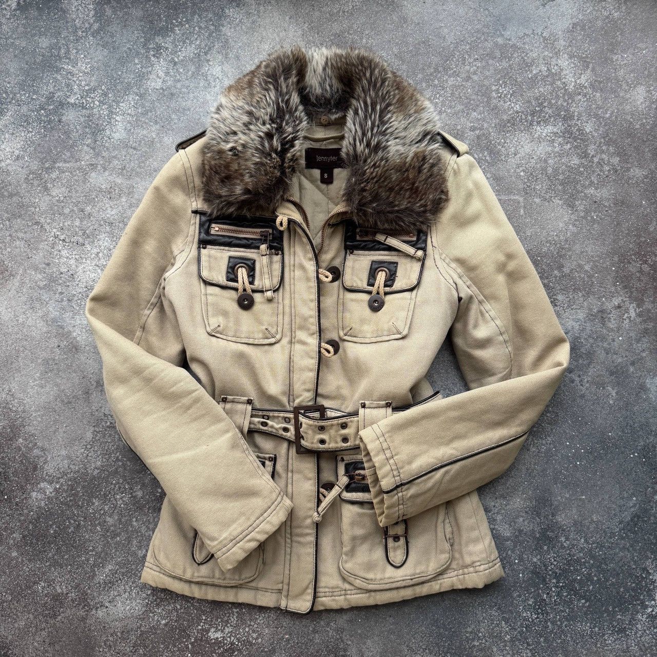 20471120 Avant Garde Vintage Faux Fur Collar Belted Utility Jacket Size S / US 4 / IT 40 - 3 Thumbnail