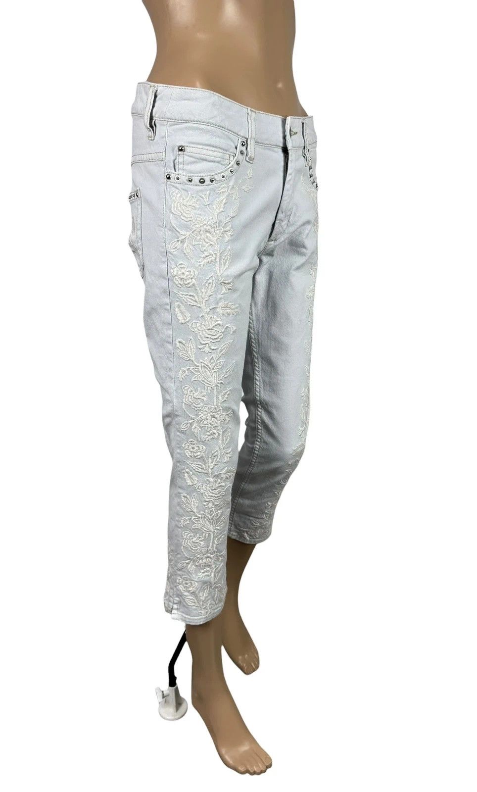Isabel Marant Isabel Marant Crop Embroidery Jeans size 36 Size 26" / US 2 / IT 38 - 5 Thumbnail