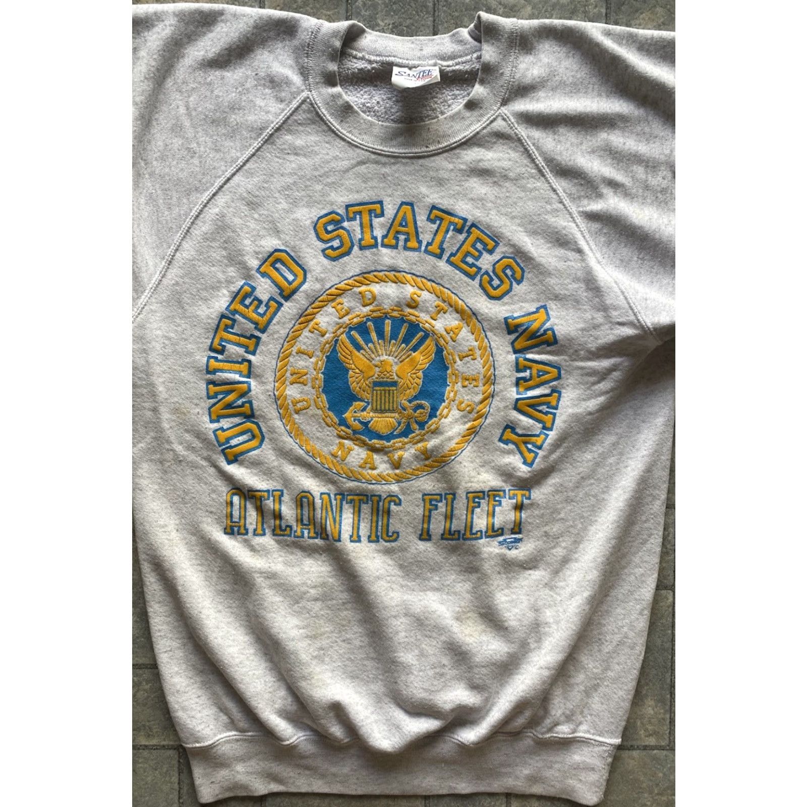 Vintage VINTAGE Santee Sweatshirt United States Navy Atlantic Fleet Men’s M Gray Pullover Sweatshirt M Mens Size US M / EU 48-50 / 2 - 4 Thumbnail