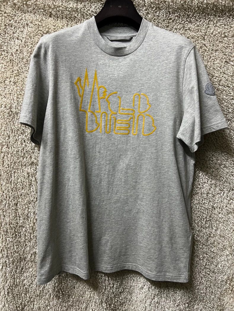Moncler Moncler Men's Gray Short Sleeve T-Shirt Size US S / EU 44-46 / 1 - 1 Thumbnail
