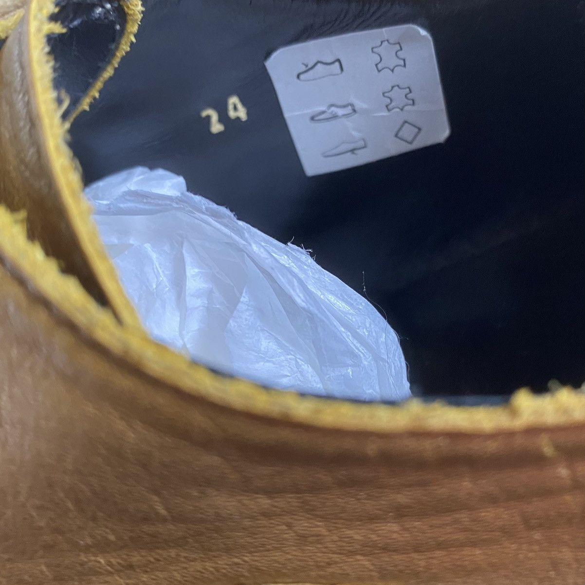 Comme des Garcons New SS 2023 Runway Pointed Gold Brogue Heels Size US 8 / IT 38 - 10 Thumbnail