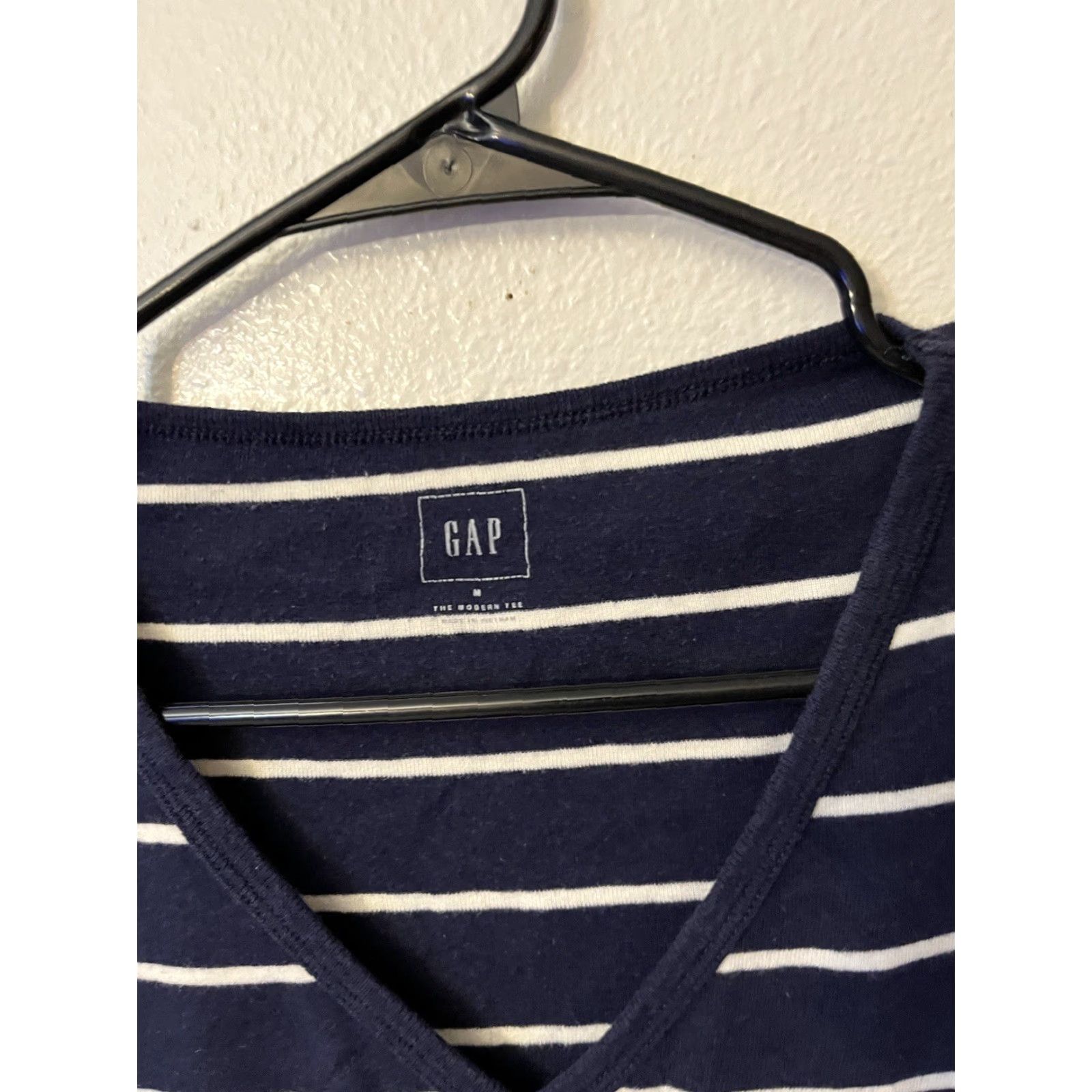 Gap VINTAGE Gap Women's T-Shirt Size M Medium Casual Striped Cotton Modal Spandex V-Neck Size M / US 6-8 / IT 42-44 - 2 Thumbnail