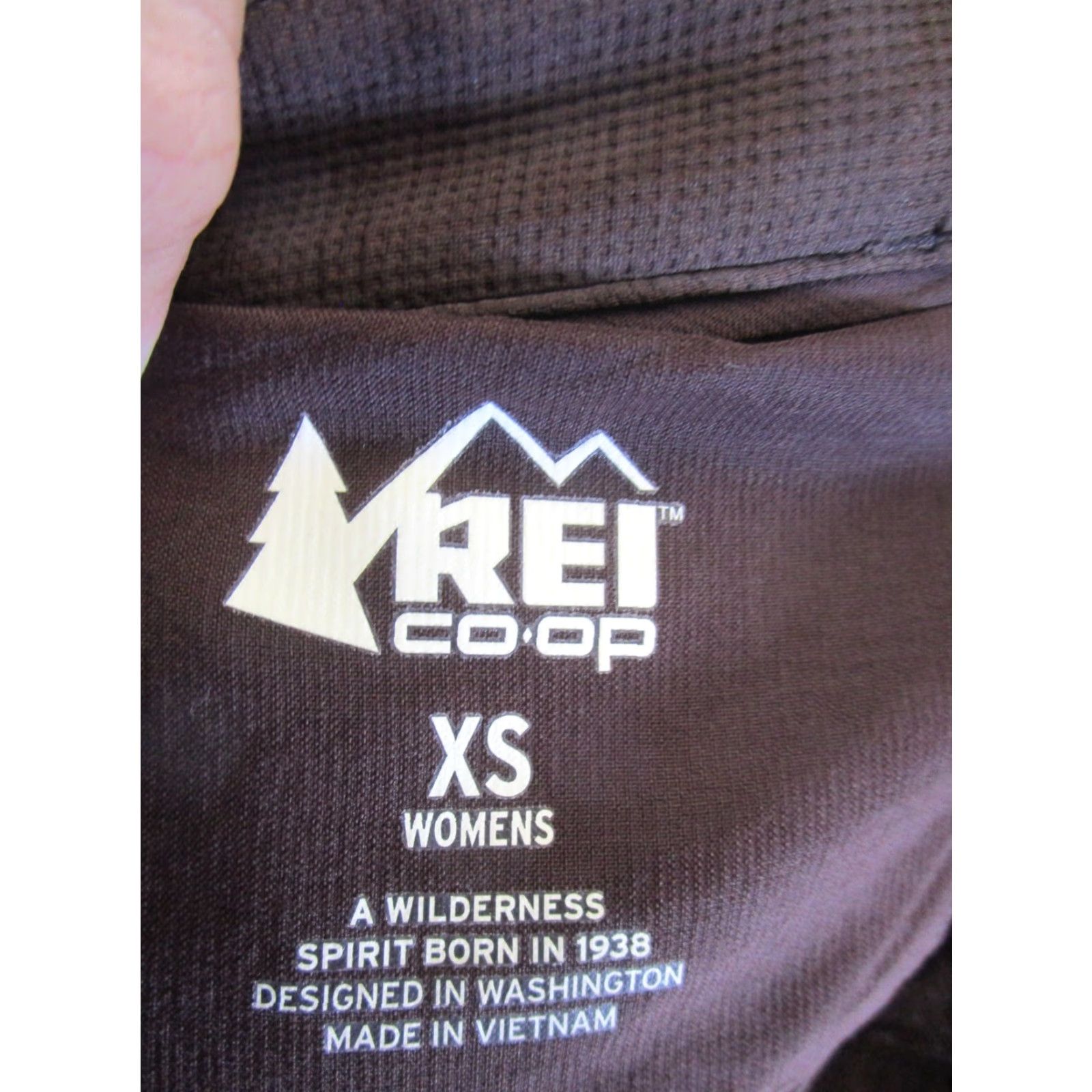 Vintage VINTAGE Rei Co-Op Shirt Womens XS Burgundy Red Button Up Casual stain Size XS / US 0-2 / IT 36-38 - 6 Thumbnail