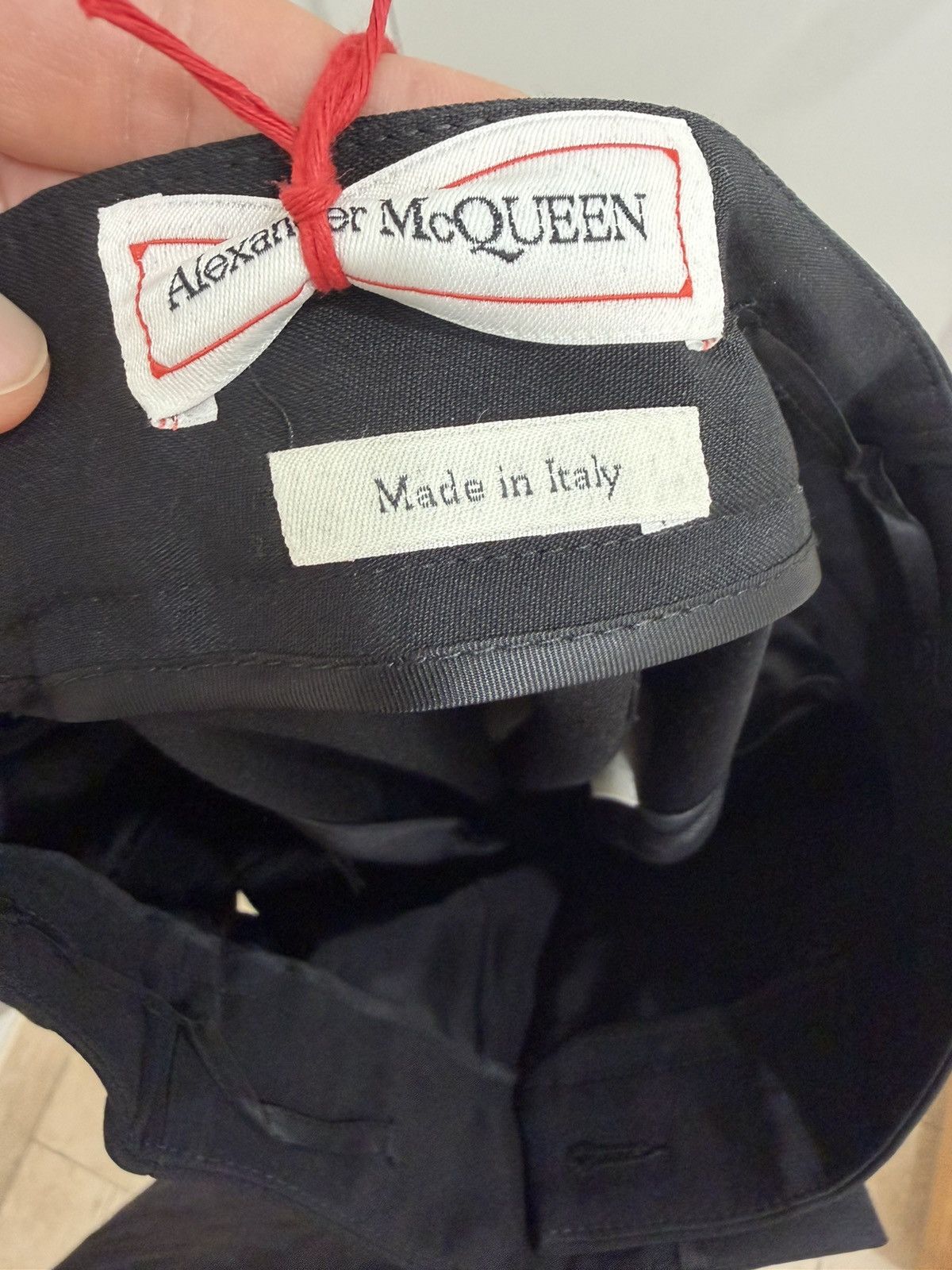 Alexander McQueen Alexander McQueen Cut-out Trousers Size 27" / US 4 / IT 40 - 4 Thumbnail