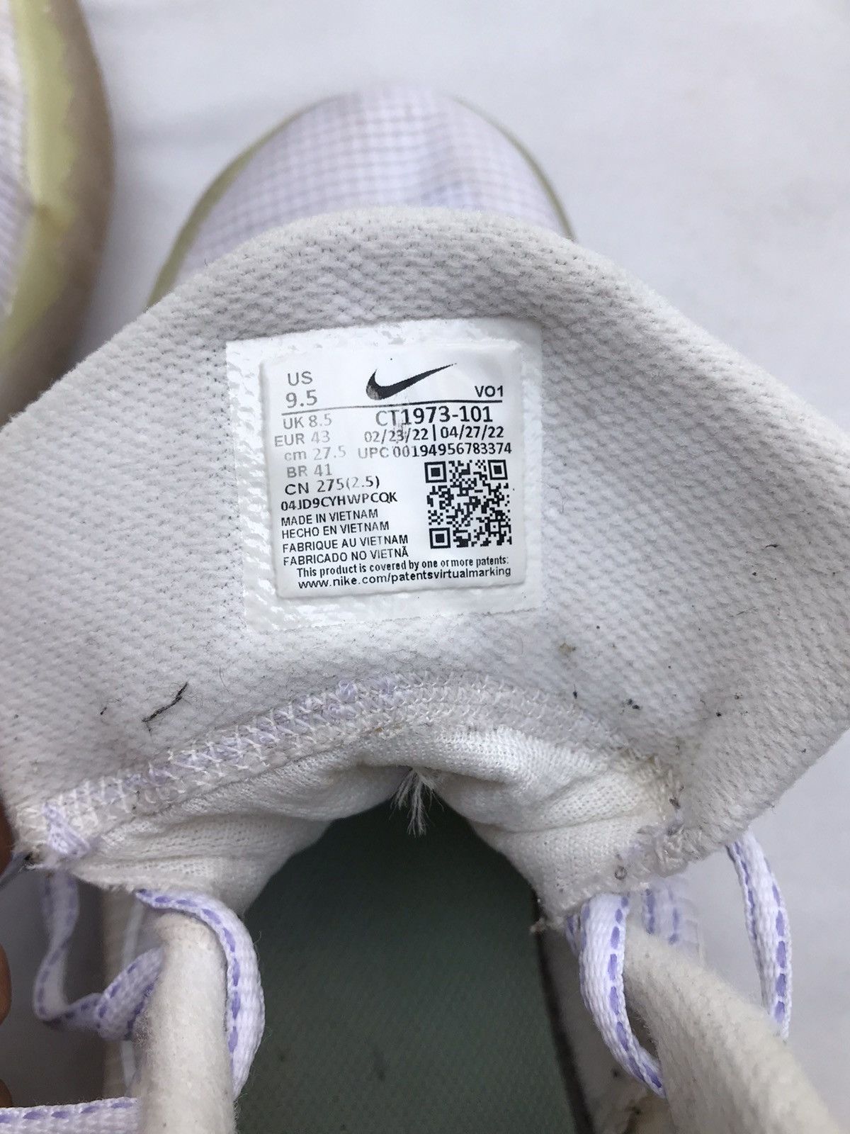 Nike Nike Kyrie Flytrap 4 White No Box Size US 9.5 / EU 42-43 - 8 Thumbnail