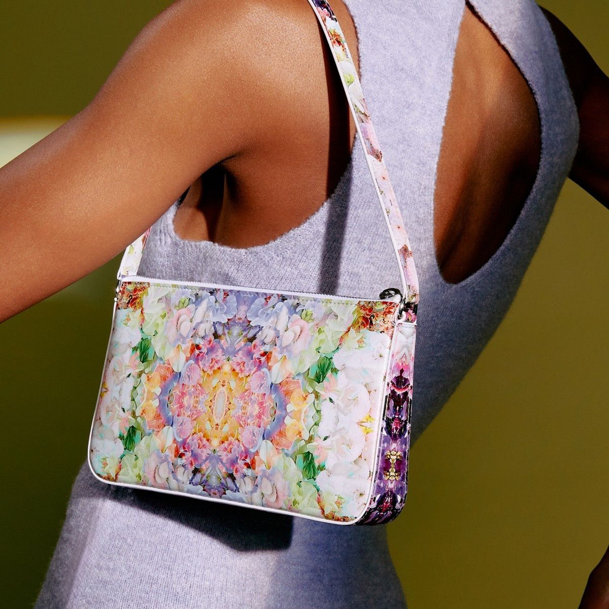 Christian Louboutin oc11z0125 Size: OS/Loubila Shoulder Bag in Multicolor Size ONE SIZE - 3 Thumbnail