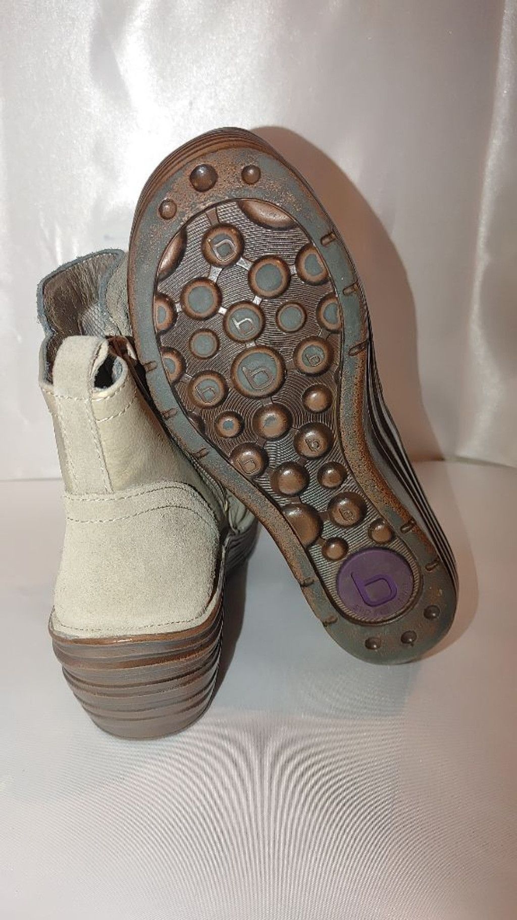 The Unbranded Brand Bionica Diablo Gilford Suede Boots Size 6M Size US 6 / IT 36 - 7 Thumbnail