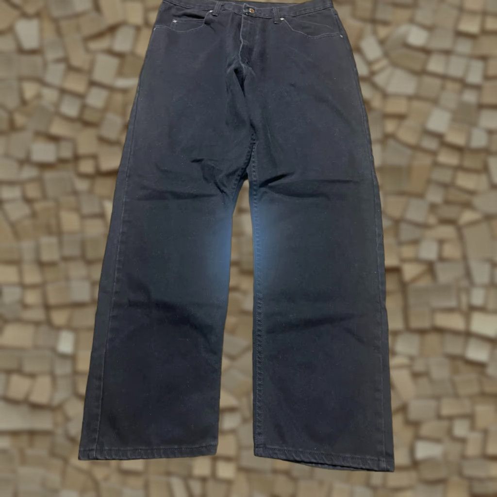 Wrangler Wrangler Jeans Mens 36x32 Black Denim Relaxed Fit Straight Leg Shirt? Size US 36 / EU 52 - 1 Thumbnail