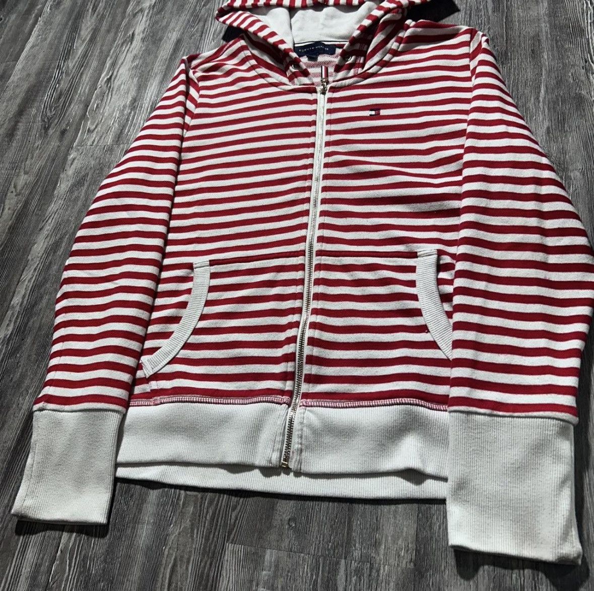Tommy Hilfiger Tommy Hilfiger red/ striped hoodie Size US L / EU 52-54 / 3 - 2 Thumbnail