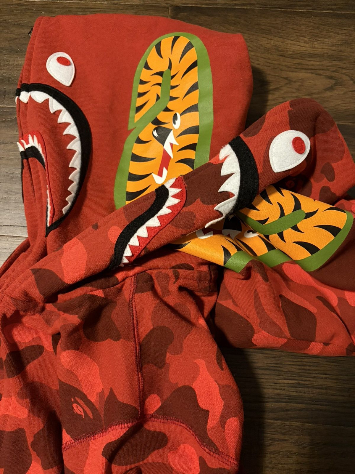 Bape Bape Red Camo Shark Double Hoodie Size US M / EU 48-50 / 2 - 1 Thumbnail