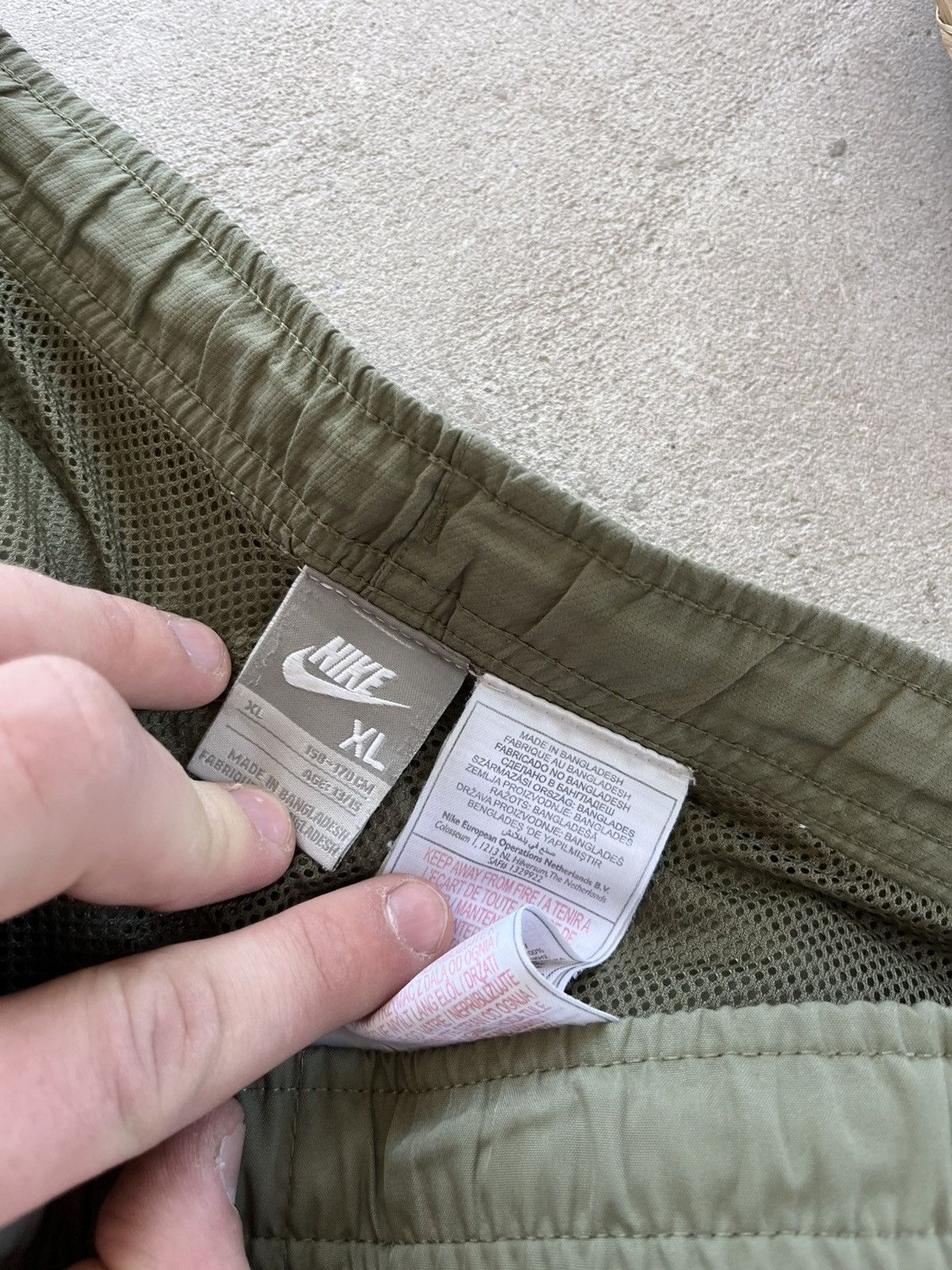 Nike Vintage Nike Sweatpants Track Pants Green Y2K Avantgarde Size US 36 / EU 52 - 21 Thumbnail
