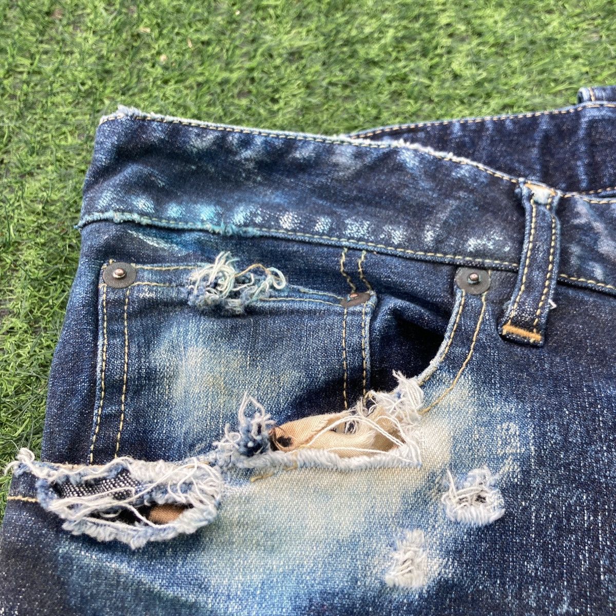 If Six Was Nine LE GRANDE BLEU (L.G.B) RIPPED JEANS Size US 32 / EU 48 - 11 Thumbnail