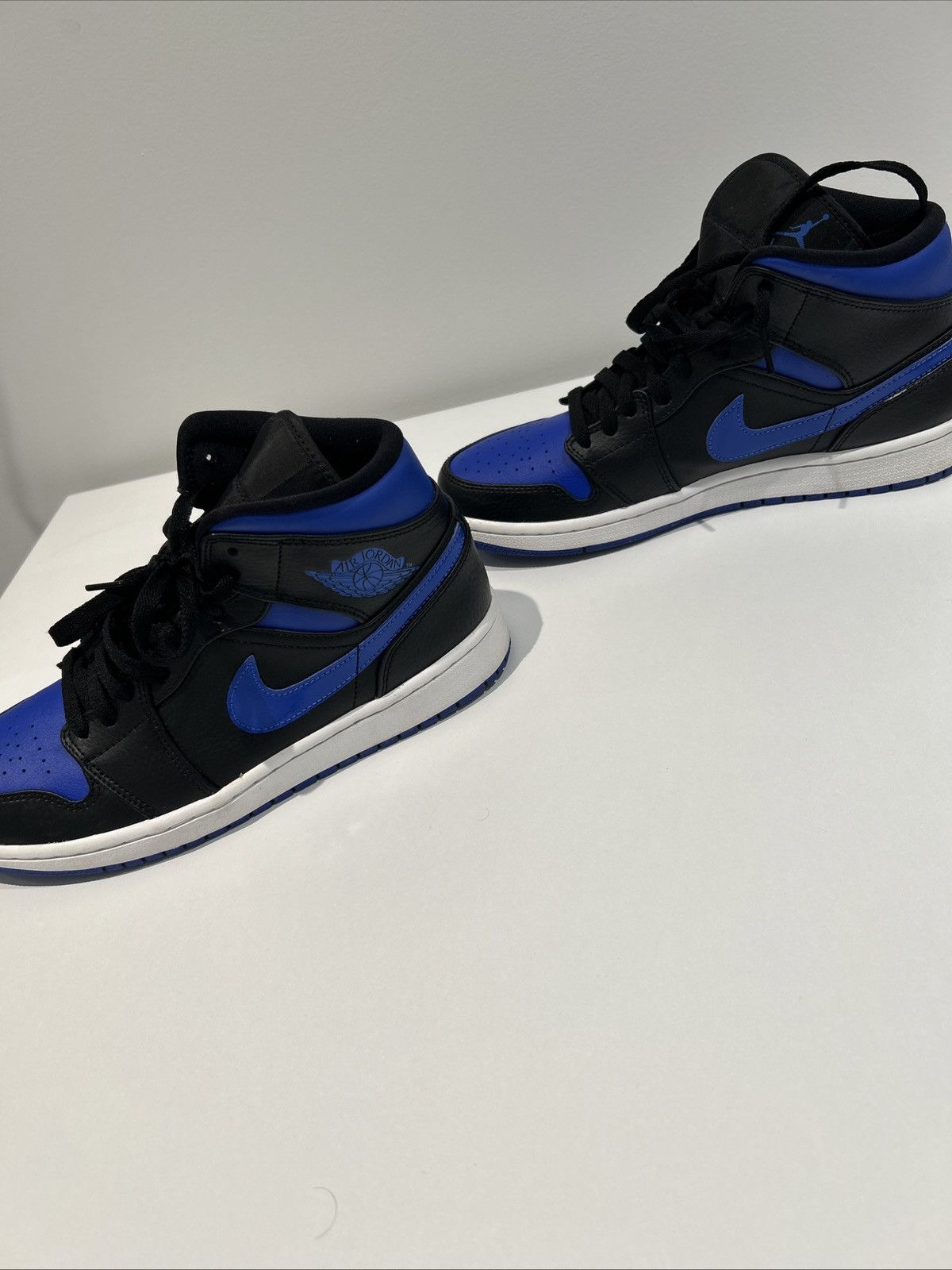 Jordan Brand Air Jordan 1 Mid Black Hyper Royal White Size US 9 / EU 42 - 6 Thumbnail