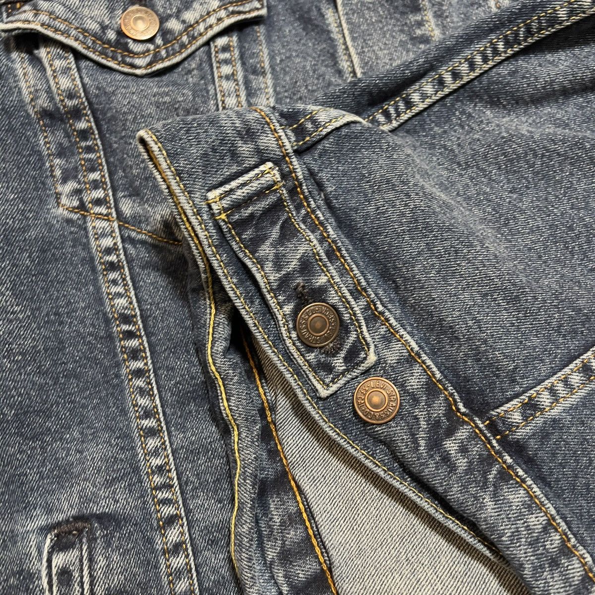 Levi's Levis Denim Trucker Jacket Size US L / EU 52-54 / 3 - 7 Thumbnail