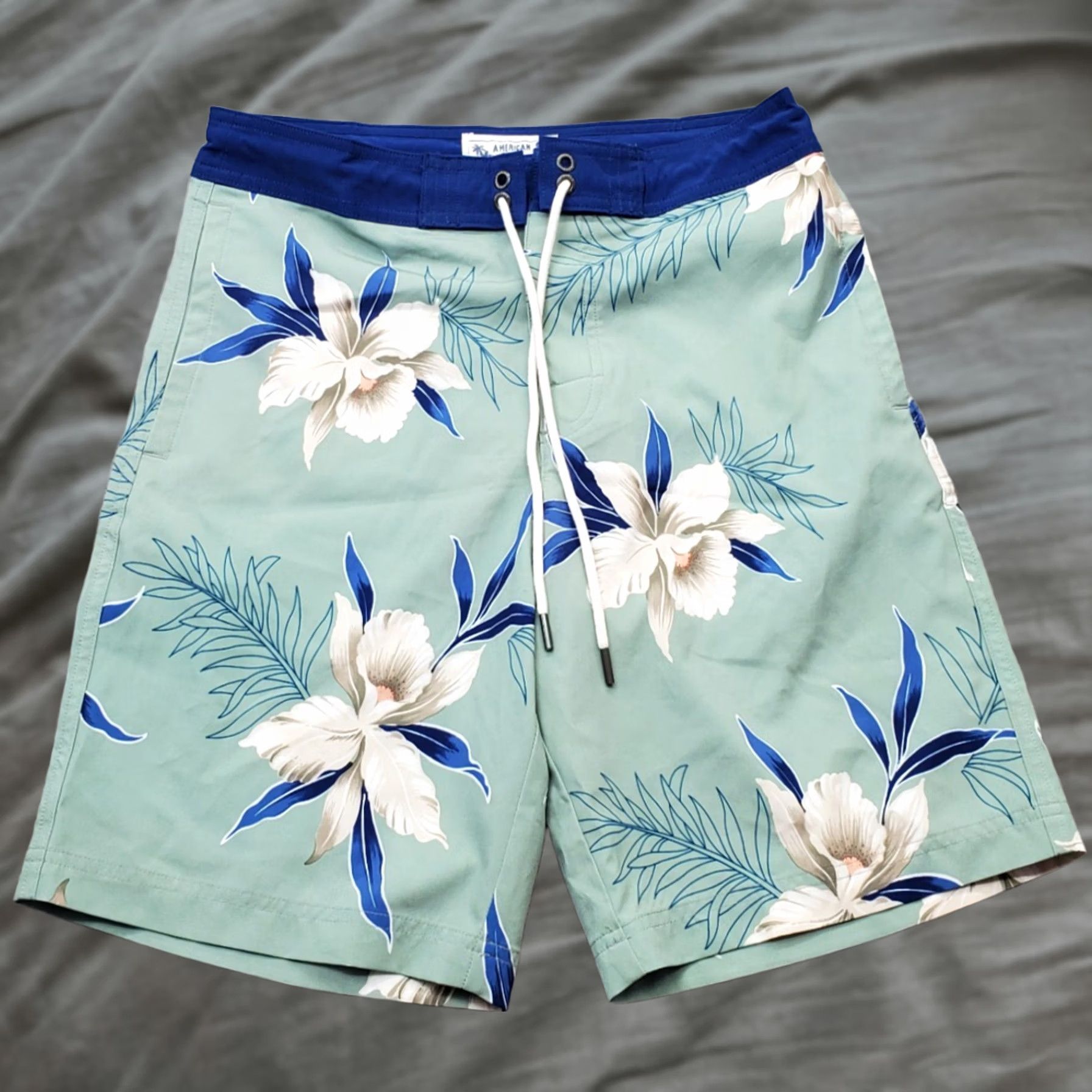 American Eagle Outfitters American Eagle Outfitters Board Shorts Mens XS Multicolor Floral Print Drawstring Logo EUC Size US 27 - 1 Thumbnail