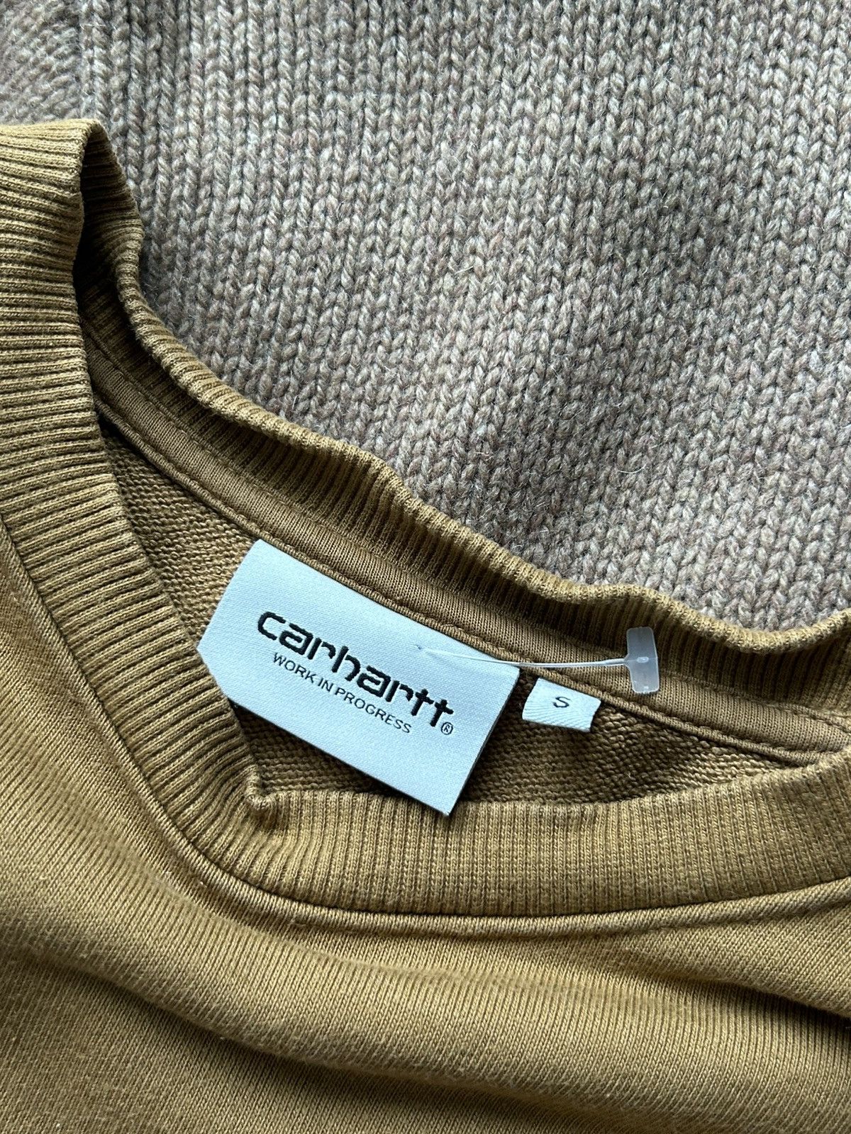 Carhartt Carhartt sweatshirt big logo size small vintage Size US S / EU 44-46 / 1 - 3 Thumbnail