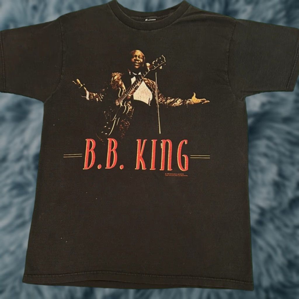 Vintage VINTAGE 90s BB King On Tour 2000 Blues Guitar VTG Shirt Mens Large Black Short Sleeve T-Shirt Boys? No, Mens. Size US L / EU 52-54 / 3 - 1 Thumbnail