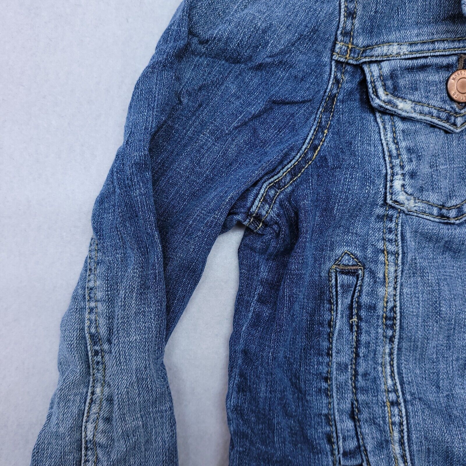 Mossimo Mossimo Button Up Denim Jean Jacket Womens Size M Blue Size M / US 6-8 / IT 42-44 - 4 Thumbnail
