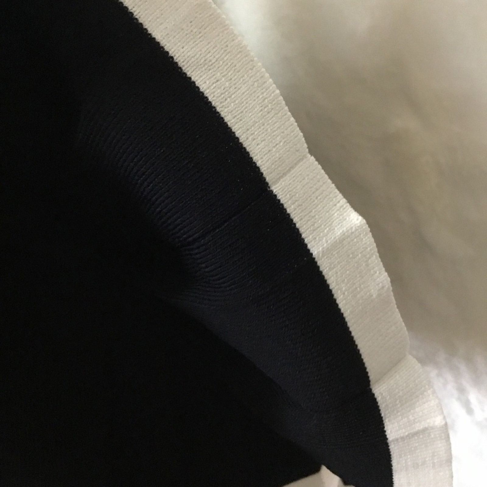 Cos COS Black Stretchy Dress with White Trim On Pleated Cuffs Size XS / US 0-2 / IT 36-38 - 7 Thumbnail