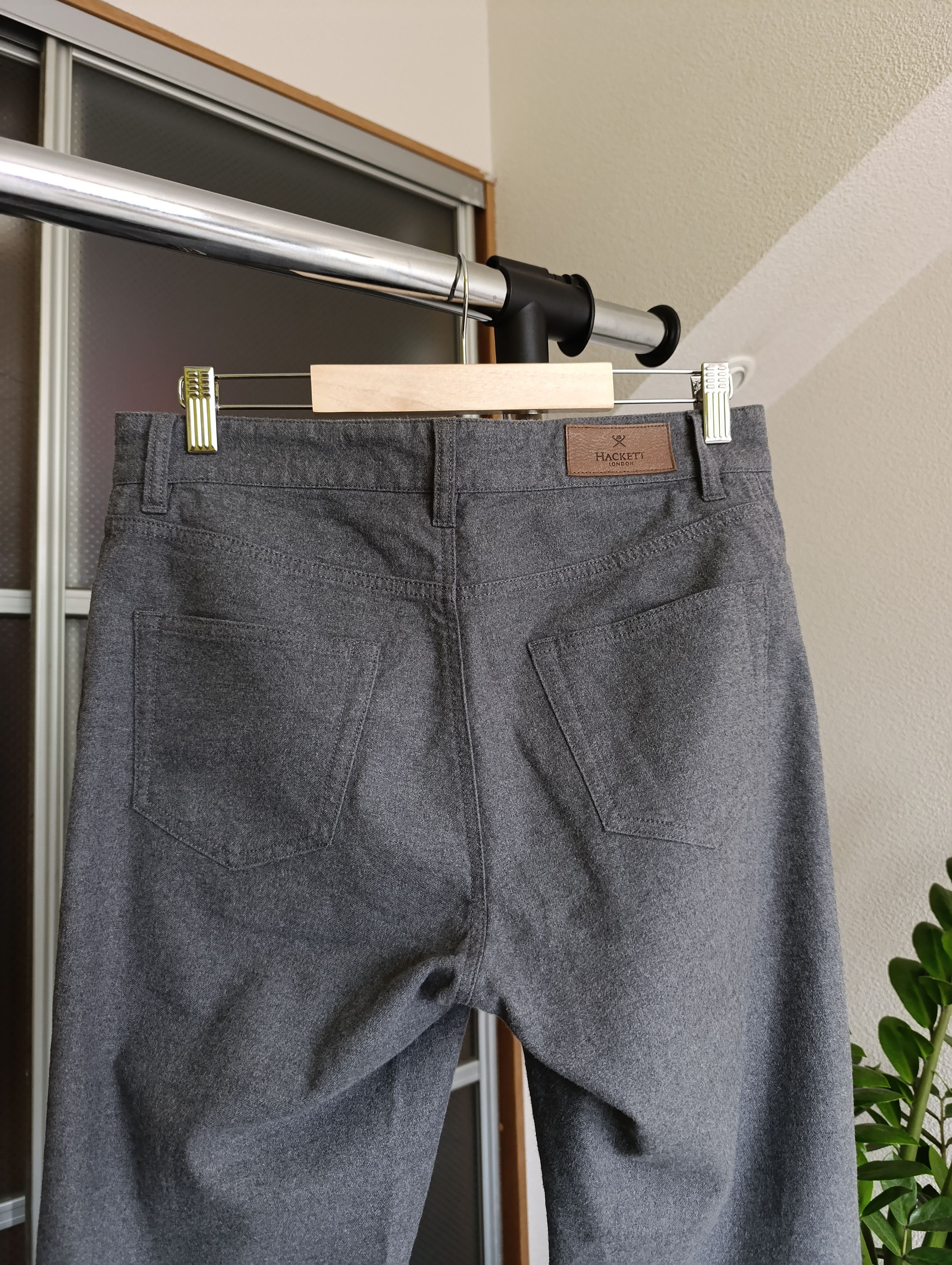 Designer × Hackett Hackett Flannel logo-patch straight-leg Trousers Size US 30 / EU 46 - 2 Thumbnail