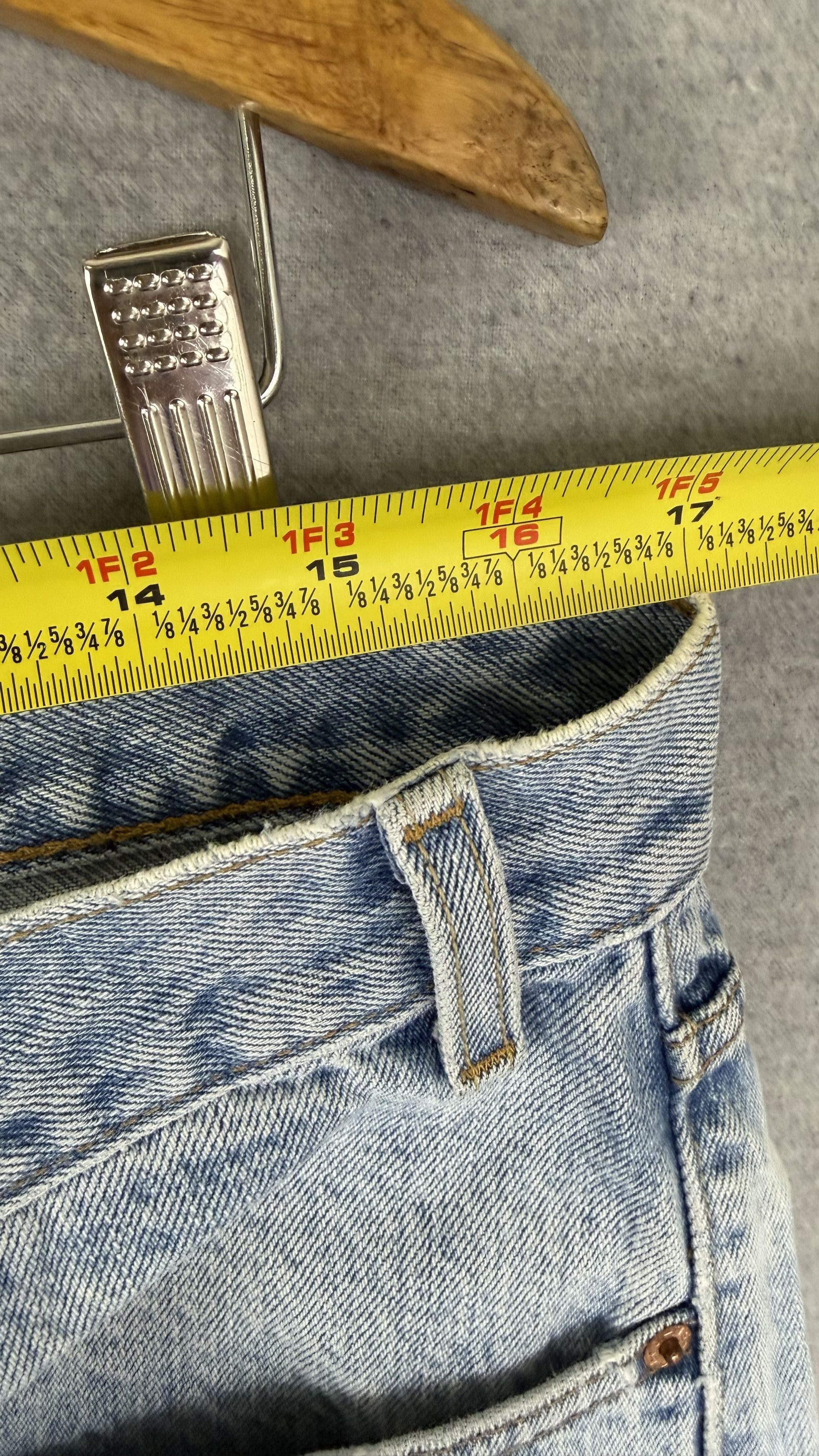 Levi's Levi's 505 Regular Fit Light Wash Jeans Mens 90s y2k Vintage Size US 33 - 10 Thumbnail