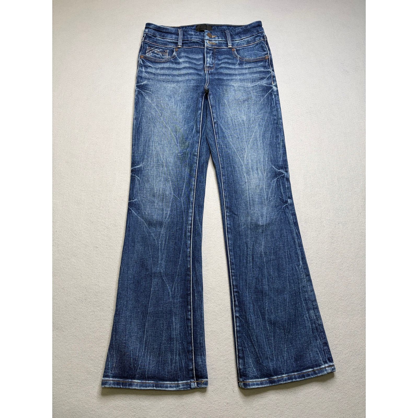 Buckle Black Buckle Black Women’s Bootcut Jeans Size 27x32 Medium Wash Size 27" / US 4 / IT 40 - 1 Thumbnail
