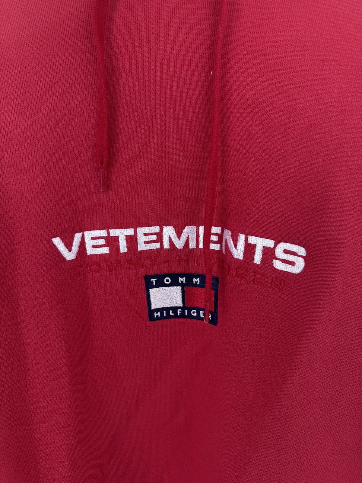 VETEMENTS TOMMY HILFIGER Demna 2018 oversized hoodie