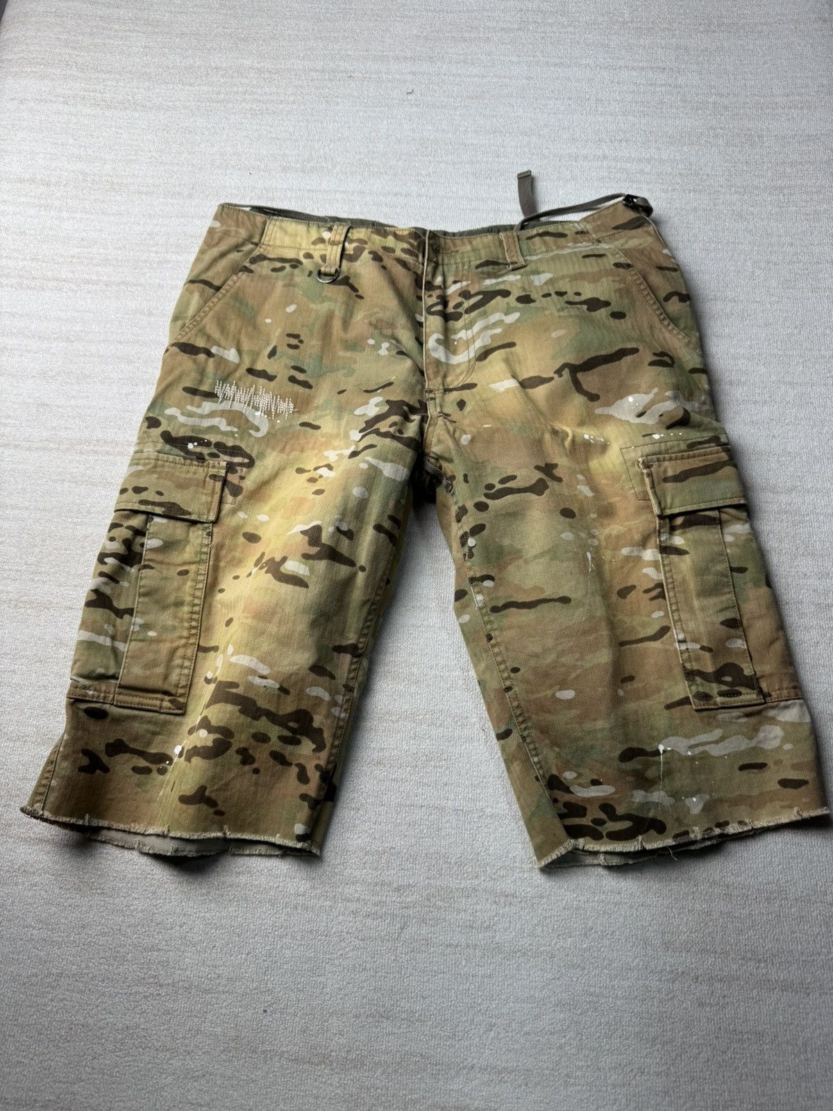Sophnet. Camo cargo shorts Size US 32 / EU 48 - 1 Thumbnail