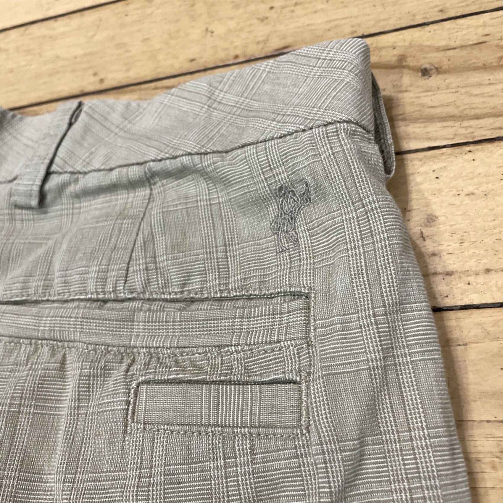 Vintage VINTAGE Ashworth Shorts 32W Men Khaki Beige Plaid Check Flat Front Golf Logo Chino 32 Size US 32 / EU 48 - 3 Thumbnail