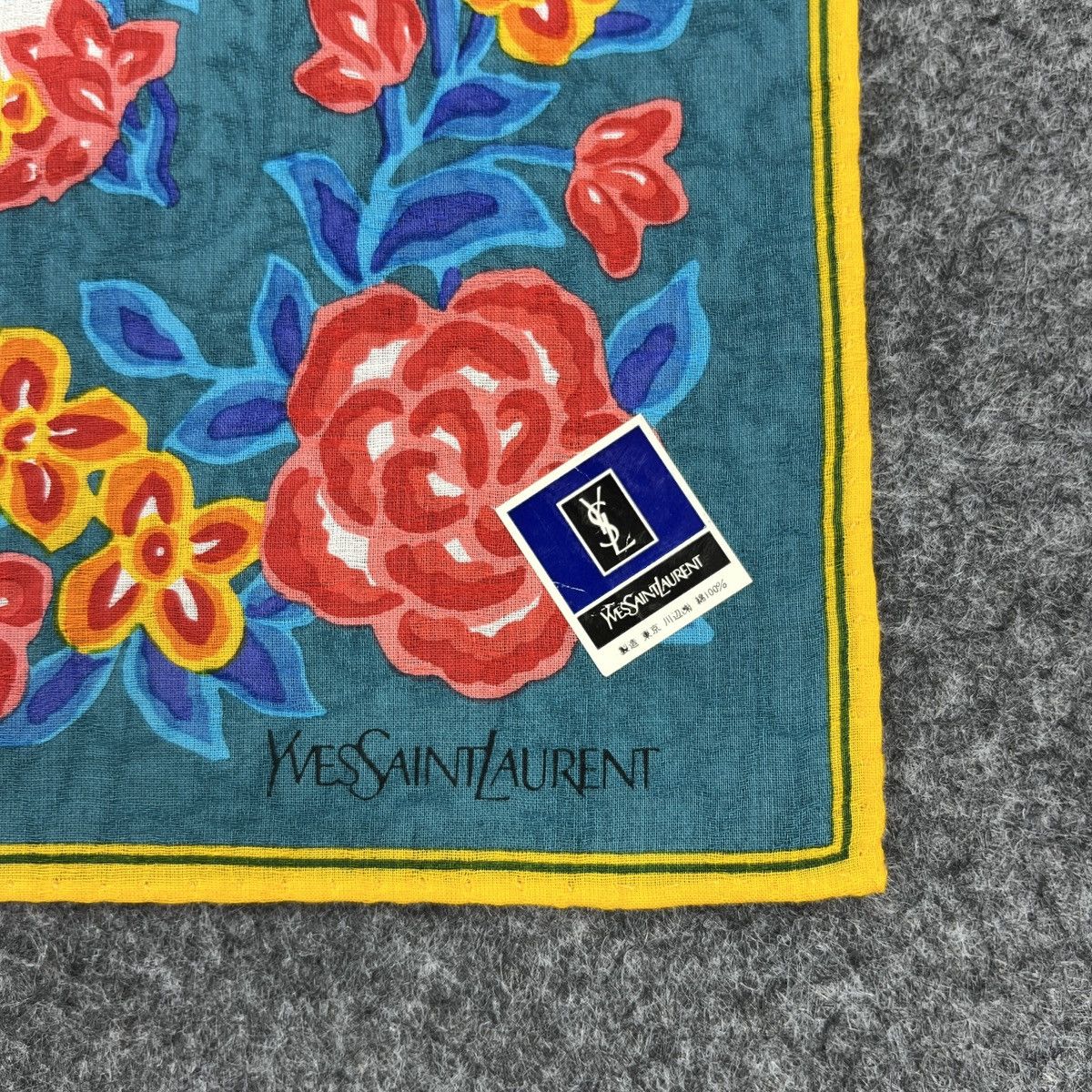 Vintage Yves Saint Laurent Handkerchief / Neckerchief B1218 Size ONE SIZE - 2 Thumbnail