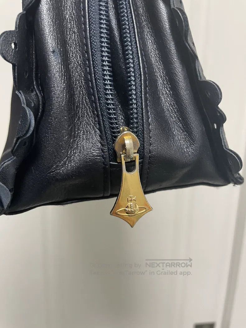 Vivienne Westwood Vivienne Westwood size os Lace Edge Dumpling Bag Navy Blue Size ONE SIZE - 3 Thumbnail