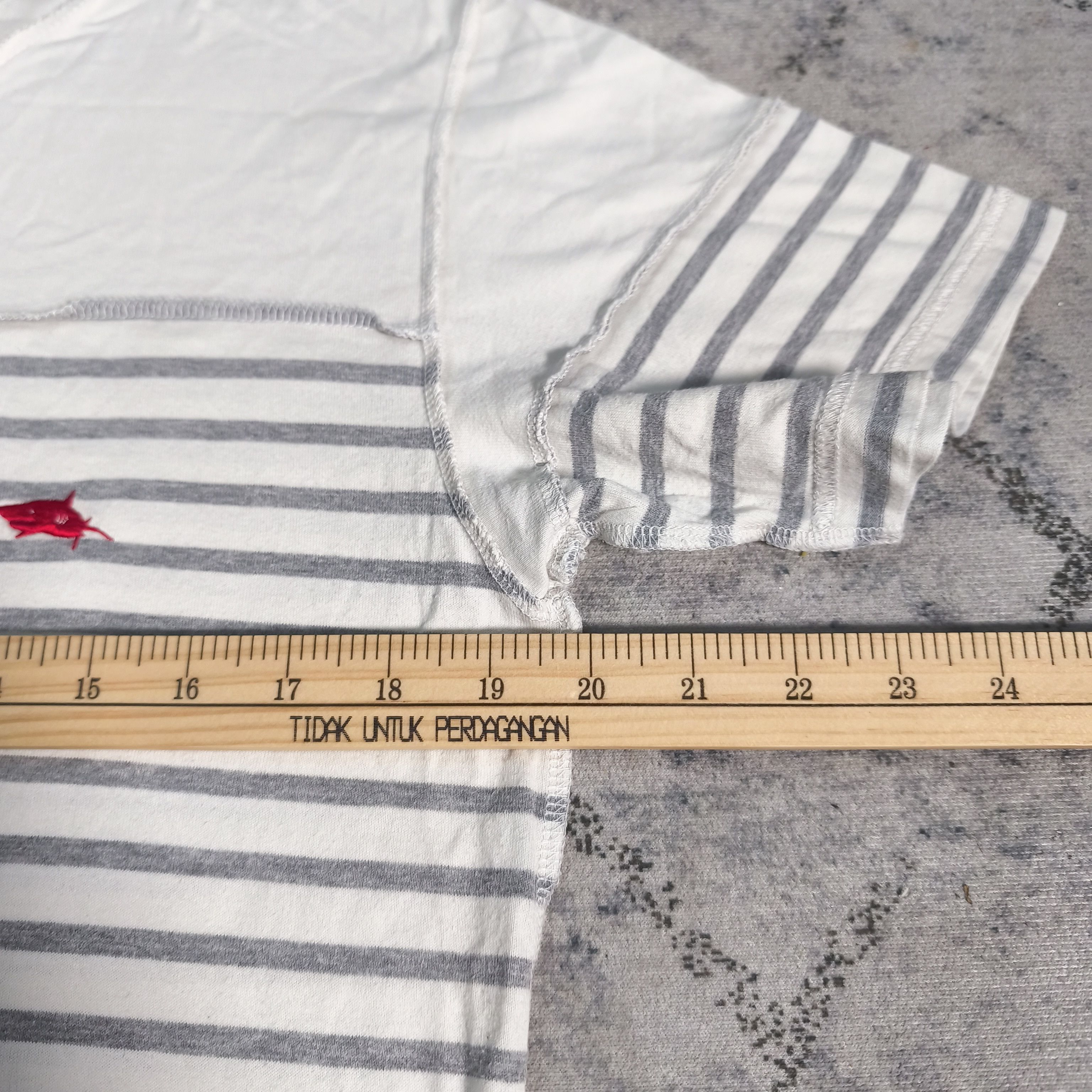 Comme des Garcons × Ganryu SS2013 Ganryu Comme des Garcons shark logo Tee Size US S / EU 44-46 / 1 - 11 Thumbnail
