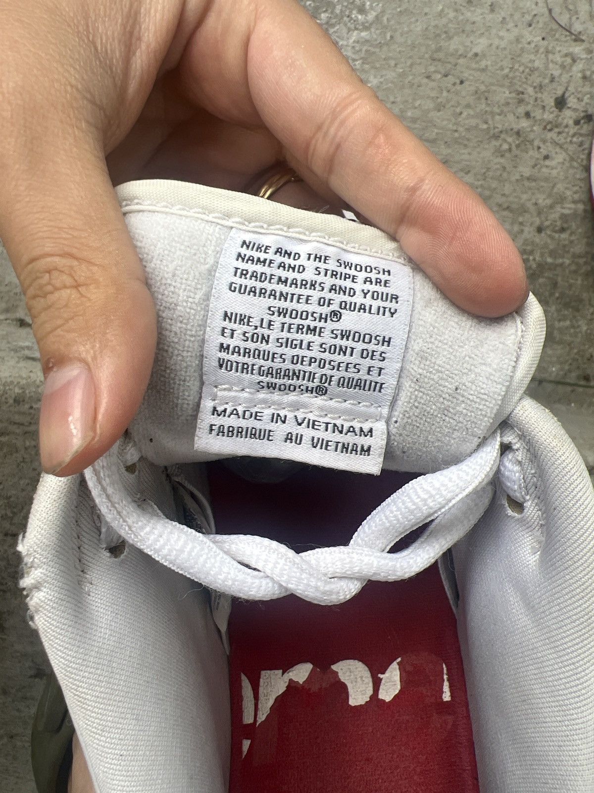 Nike × Supreme Nike Supreme x Dunk SB Low ‘Varsity Red’ CK3480-600 Size US 9 / EU 42 - 9 Thumbnail